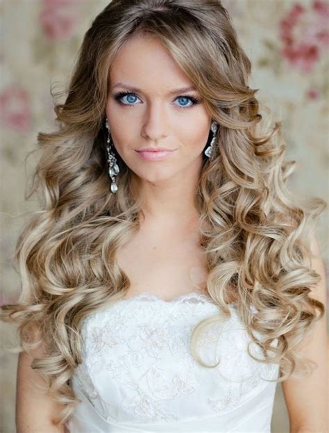 Prom Hairstyles For Curly Hair Down Pin On Hair One Of The Best And