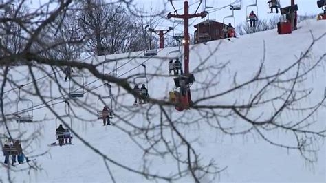Southeast Wisconsins Heavy Snow Keeps Sunburst Ski Hill Open
