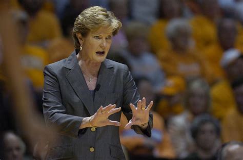 Remembering A Legacy Pat Summitts Contributions To Basketball
