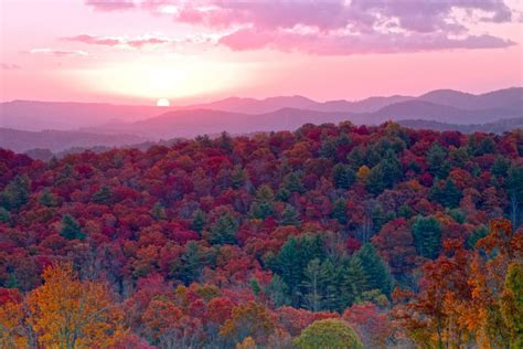 Best Destinations For Fall Colors In The Us Camp Native