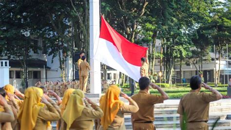 Peringati Hut Ke Ri Plh Wali Kota Bandung Ajak Kibarkan Bendera Mulai Agustus Sumedang