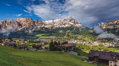 Cortina Dampezzo Klimat ☀️ Warunki śniegowe ️ Najlepszy Czas Podróży