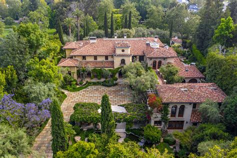 Holmby hills masterpiece by oscar shamamian and built by mccoy construction. Inside a $58 Million Holmby Hills Tuscan Oasis