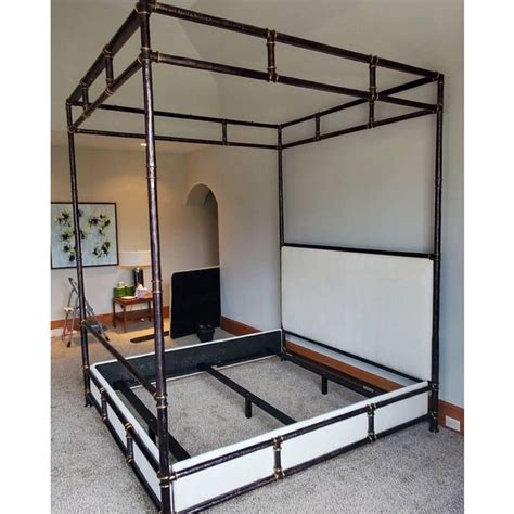 Check out our henredon bed selection for the very best in unique or custom, handmade pieces from our bedroom furniture shops. Henredon Furniture Jeffrey Bilhuber Hammered Metal Bank St ...