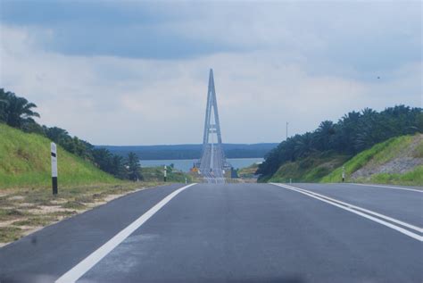 Lebuhraya senai desaru juga telah memendekkan perjalanan dari 2 jam kepada 45 minit sahaja. SETADAH RAMPAI HARUM SEMERBAK: E22 : Senai-Desaru ...