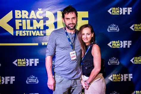 Član je standardne postave reprezentacije srbije. Više se ne skrivaju: Goran Bogdan pozirao zagrljen s ...