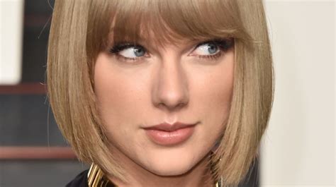 Taylor Swift Deletes All Social Media Posts