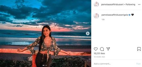 Maybe you would like to learn more about one of these? Pamela Safitri Pose Seksi di Pantai, Netizen: Wow, Gede ...