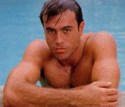 Enrique Iglesias Nude And Sexy Photo Collection Aznude Men