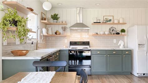 Diy Fans Give Dated Kitchen A Studio Mcgee Style Kitchen Makeover