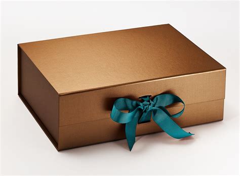 This handy invention not only makes it a cinch to package up homemade baked goods, jewelry, clothing and children's toys, but it also adds a decorative touch to. Copper Large Gift Boxes and Luxury Gift Hamper Packaging ...