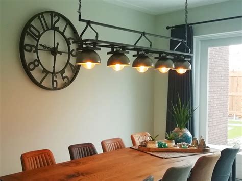 Stoere industriële hanglamp voor boven de eettafel Eetkamer ontwerp