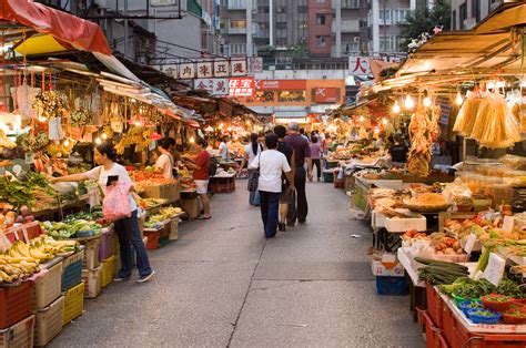 You will attend an event, chat with many friends. Interpretation of a dream in which you saw «Market»