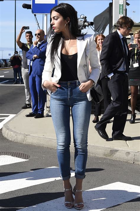 Welcome to all eurofootballrumours.com fans from all over the world. Cristiano Ronaldo's girlfriend Georgina Rodriguez loses ...