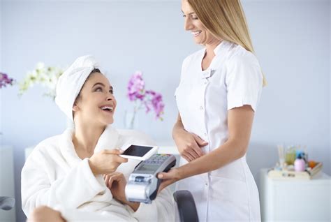 The Power Of Suggestive Selling How Therapists Can Boost Spa Revenue