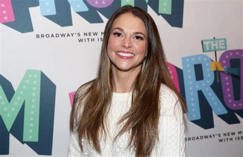 Sutton Foster Biography Height And Life Story Super Stars Bio