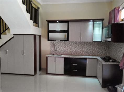 Kami adalah sebuah usaha jasa pembuatan kitchen set, custom interior, custom backdrop tv, custom cabinet bawah, custom ruang bawah tangga, custom partisi. 57 HARGA KITCHEN SET BAWAH TANGGA, KITCHEN SET TANGGA ...