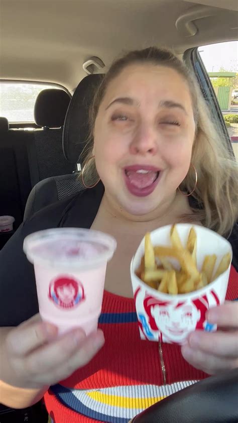 do you combine your wendy s frosty and fries🍟 if you do rate it from 1 10 wendys frosty