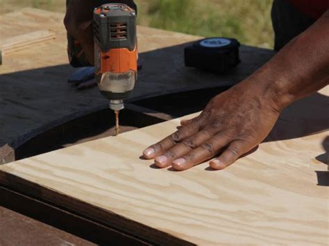 Clear lacquered plywood can be used alone for a table top or other materials can be used as the surface. How to Build a Reclaimed Wood Coffee Table | how-tos | DIY