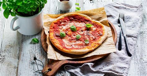 Pizza Margherita Das Wahre Originalrezept Simply Yummy