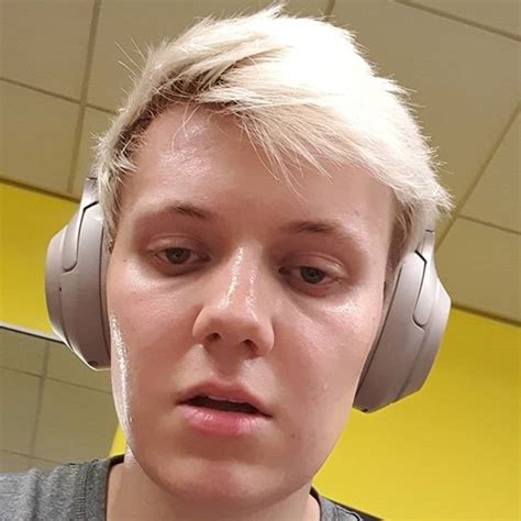 Pyrocynical Youtuber Bio Wiki Age Height Weight Girlfriend Net Worth Career Family