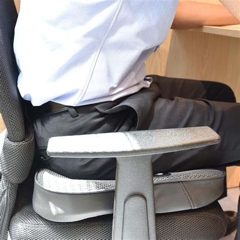 This Office Chair Seat Cooler Is A Brilliant Solution To Hot Offices