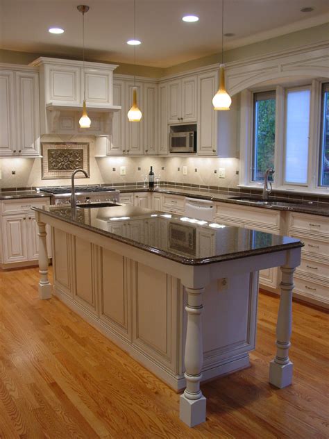 You're sure to find your ideal kitchen cabinets in our extensive door gallery! Kitchen Trends for 2015 | Cabinet Discounters