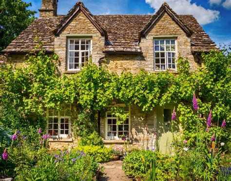 A Cotswolds Stone Cottage In Eastleach Gloucestershire Cottage