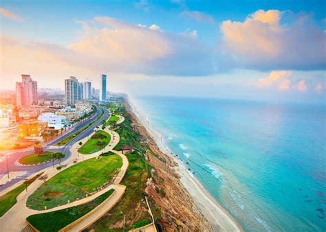 6 Beach Tips For Enjoying Israels Mediterranean Coastline All 196 Km • Storyteller Travel