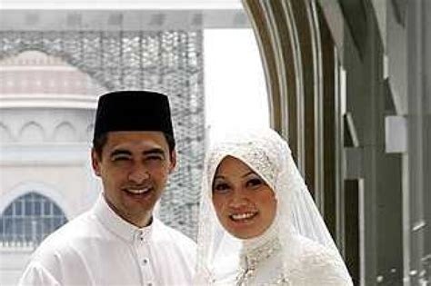 Perkahwinan Fadil Zainudin Dan Nurul Halina