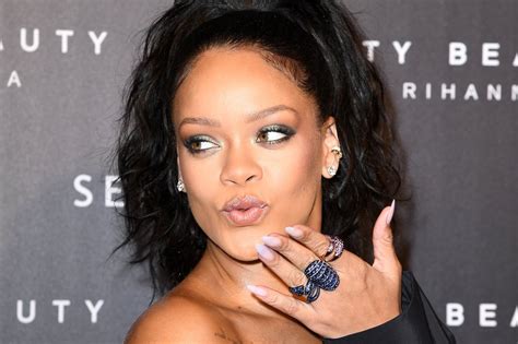 What Fenty Foundation Shade Does Rihanna Wear Popsugar Beauty