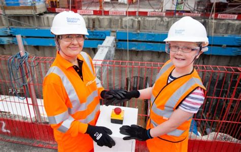 Daisy Gets Drilling In Glasgow Costain