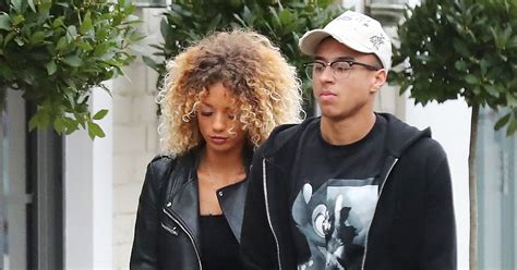 Jesse lingard (born 15 december 1992) is a british footballer who plays as a right winger for british club manchester united, and the england national team. Jesse Lingard enjoys lunch date with model girlfriend Jena ...