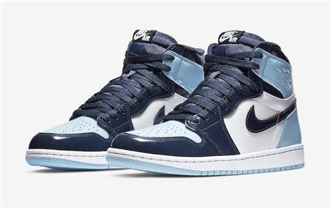 Adding an additional secondary accent. Official Images: Air Jordan 1 WMNS Retro High OG UNC (Blue ...