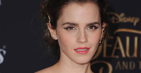 Emma Watson Wears Negative Space Eyeliner And Quill Updo Teen Vogue