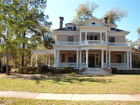 4 beds | 2.5 baths $325,000. EUFAULA, AL | Estate homes, Antebellum homes, Old houses