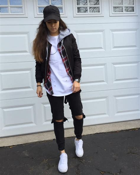 Pin By Seraphim Jay On Fashion Tomboy Chic Outfits