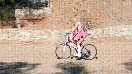 Kali Roses Why She Likes To Bike Porn Sex Video RealPornClip