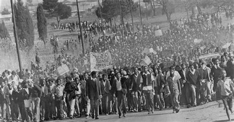 Le 16 Juin 1976 Soweto Sembrase Lafrique Du Sud Change à Jamais