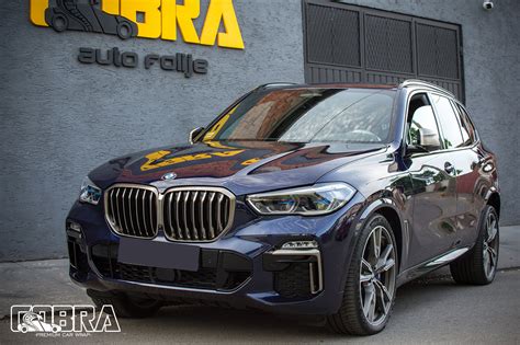 It has unparalleled control on and off the road. BMW X5 - Auto Folije Cobra