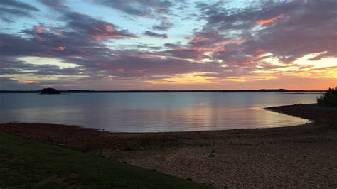 Authorities Investigate After Body Found In Lake Hartwell