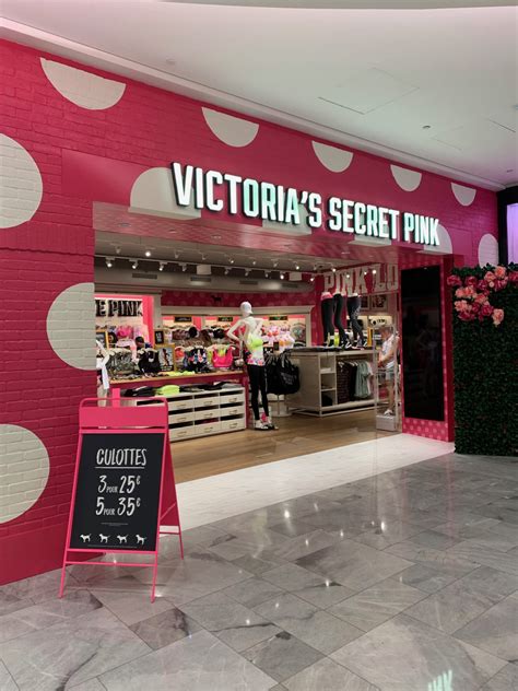 Un magasin Victoria's Secret ouvre à Paris ! Les comédies de Juliette