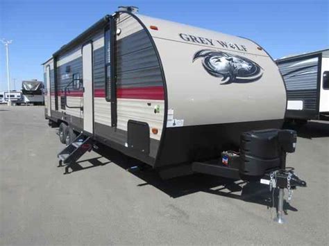 2018 New Forest River Cherokee Grey Wolf 26dbh Two Full Size Bunks
