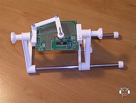 Die qualität der 3d drucker vorlagen auf dieser website ist durchweg ansprechend. PCB Holder by Branez - Thingiverse in 2020 | 3d drucker ...