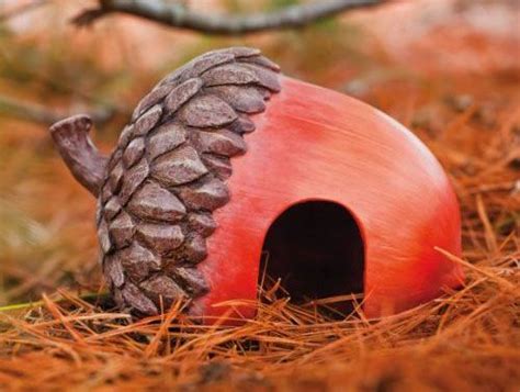 10 Beautiful Toad Houses To Spice Up Your Garden Design Swan Toad House Garden Pottery