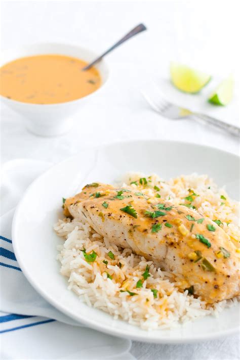 Your current browser isn't compatible with soundcloud. Mahi-mahi with Thai Coconut Curry Sauce - Taming of the Spoon