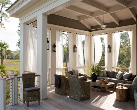 Outdoor Decor: 13 Amazing Curtain Ideas for Porch and Patios