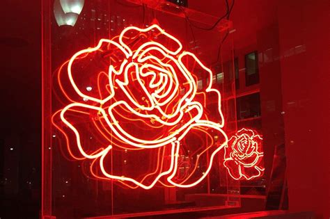 Neon Red Aesthetic Pin By C L A R Y On Light Of Life Neon Wallpaper