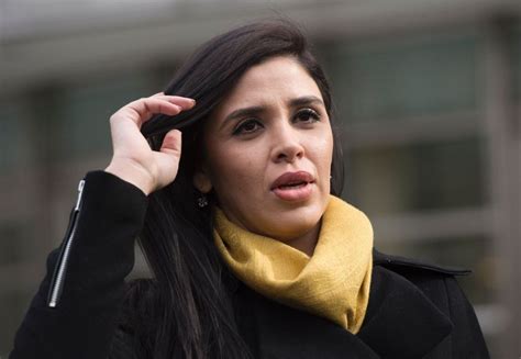 Emma coronel aispuro, the wife of notorious drug trafficker joaquín guzmán, also known as el chapo, was arrested last week by authorities in the former beauty queen was born in 1989 near san francisco, in california, while her mother visited relatives in the us. Who Is Emma Coronel Aispuro, El Chapo's Beauty Queen Wife?