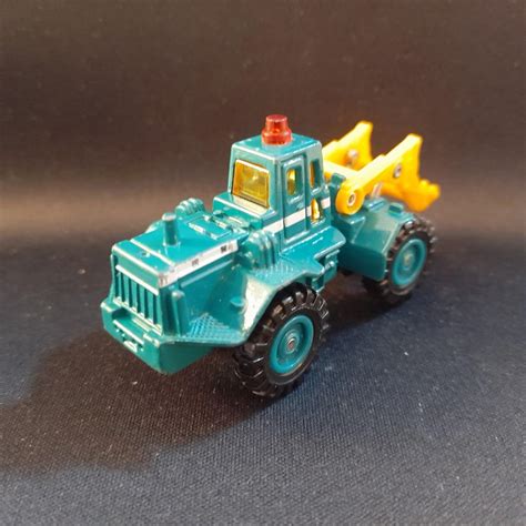 Tomica Terex 72 8 Loader 兒童＆孕婦用品 嬰兒玩具 Carousell